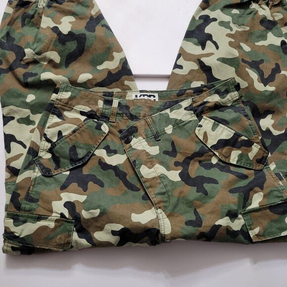 NWT KBB by KAHLANA Mid-Rise Straight Leg 'The Cargo Jogger' Camo Pants Relax MED - Picture 4 of 12